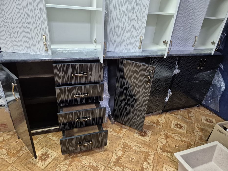 Продам кухонный гарнитур.
