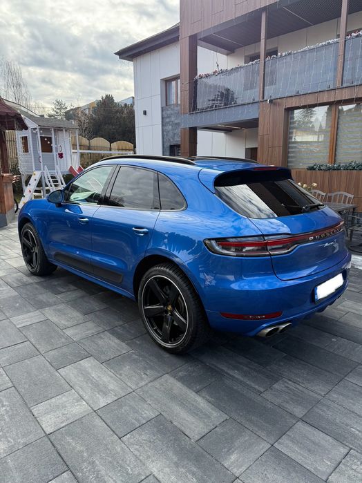 Porsche Macan  S