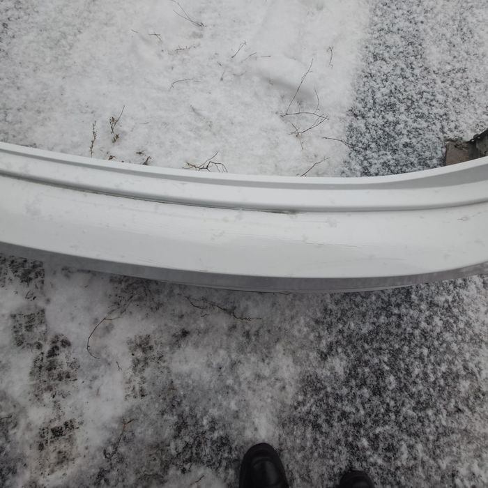 Продам задний бампер