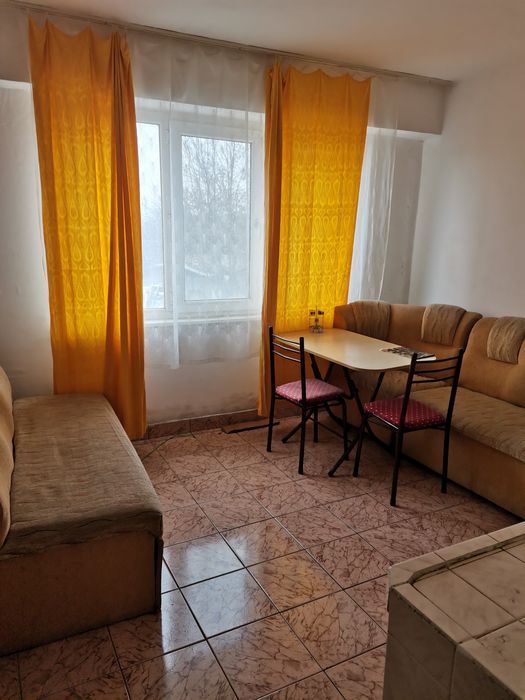 Дава се под наем Едностаен апартамент в Разград, Житница - 38 кв.м за 163.2 € - Снимка #1