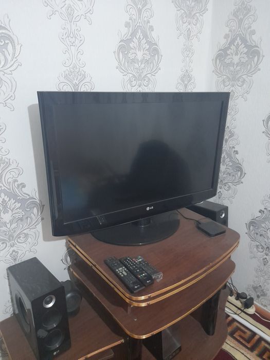 LG televizor 37 +smart box