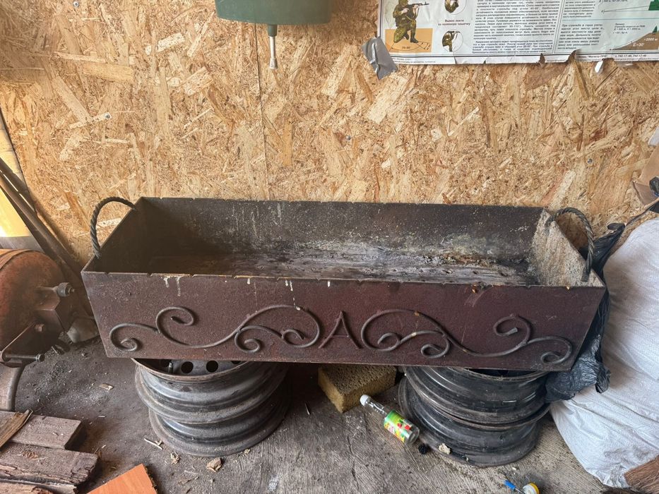 Мангал хороший большой