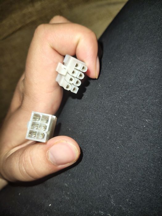 Vând cablu/adaptor