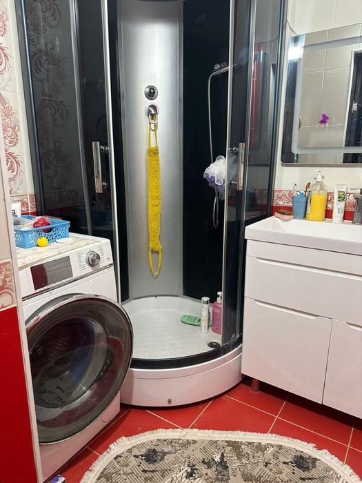 Продам кв Батыс 2, сзади ОблГай