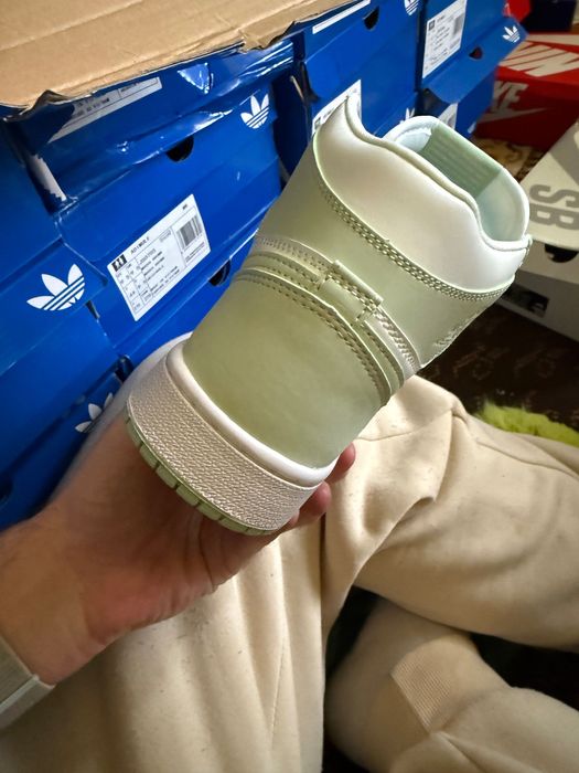 Jordan 1 High Seafoam marimea 37 si 39