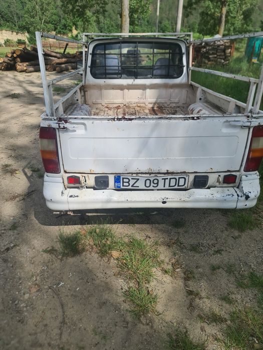 Vând Dacia papuc.