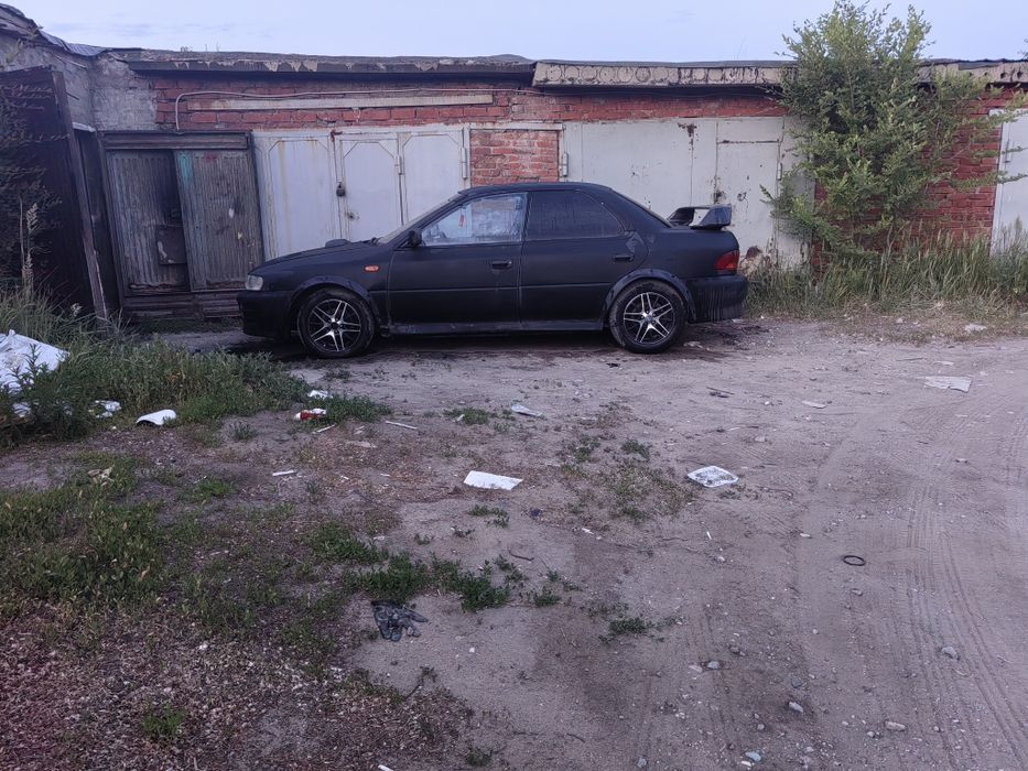 Субару импреза 1