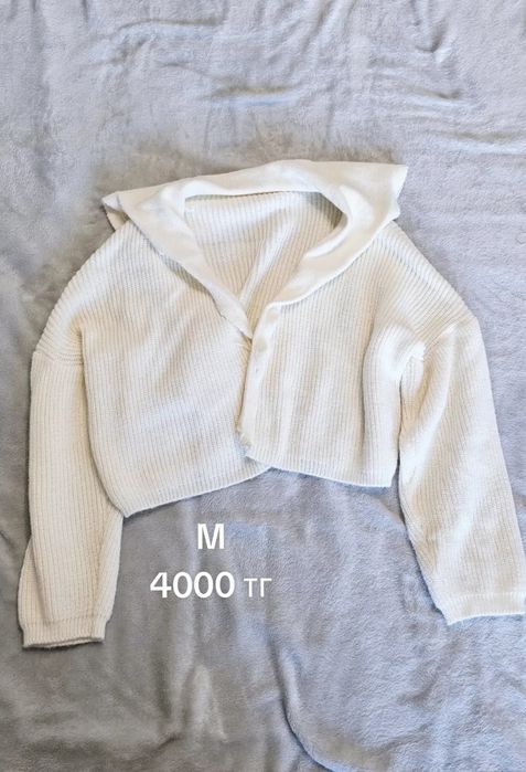 Женская одежда M