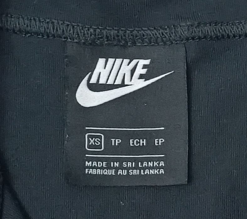 Nike Sportswear Swoosh Shirt оригинална тениска XS Найк памучна фланелка