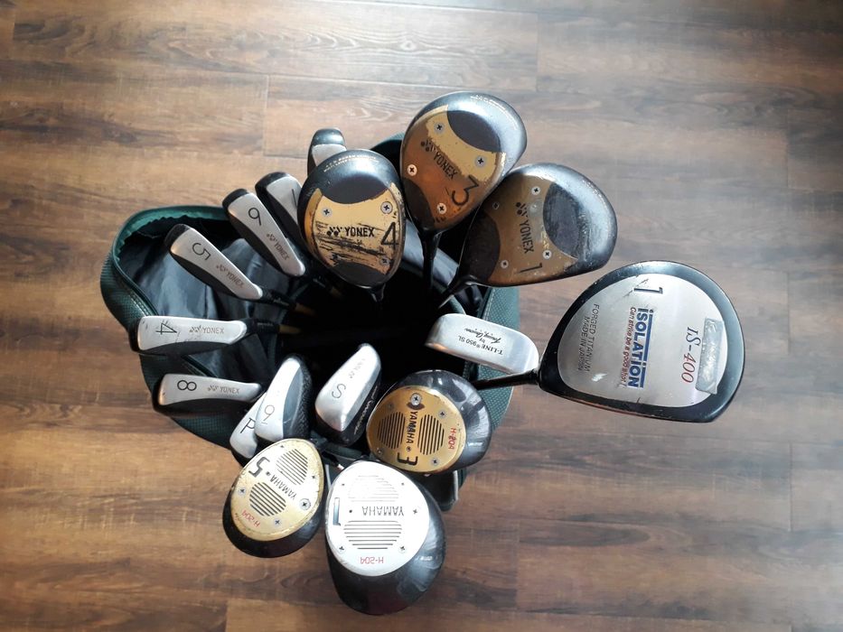 Клюшки для гольфа, полный комплект. 16 клюшек и 24 мяча.