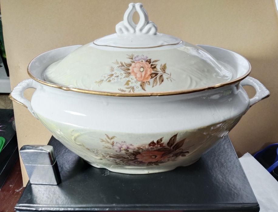 Супница фарфоровая старинная