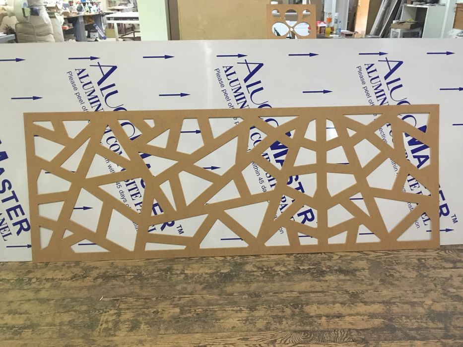 Рутерно рязане, гравиране и фрезоване на релефи.