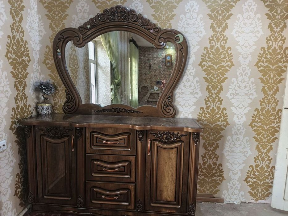 Трюмо в идеальном состоянии