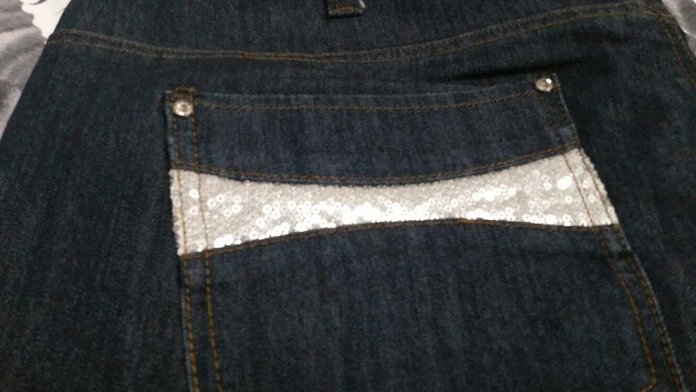 Два чифта дамски дънки 50 размер