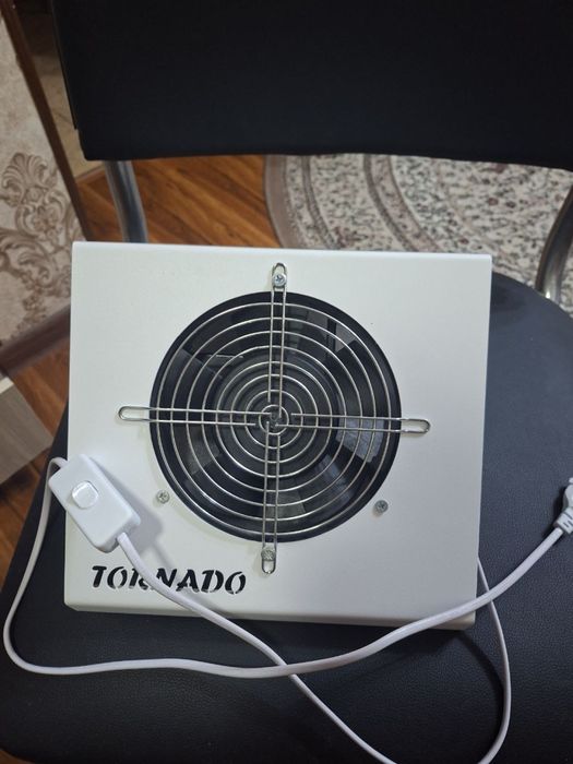 Вытяжка для маникюра 270.000