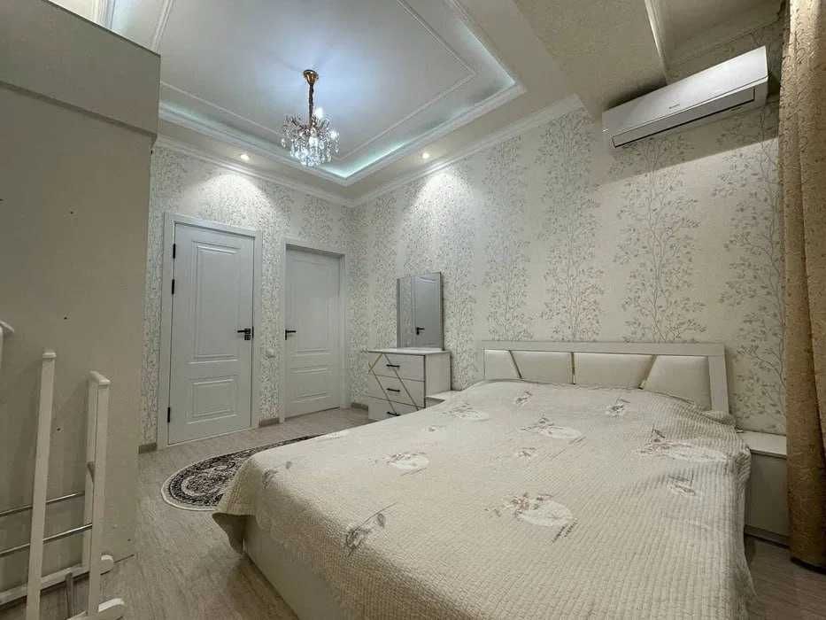 4-комнатная квартира ЖК  Dream-House Ор-р: 8-роддом