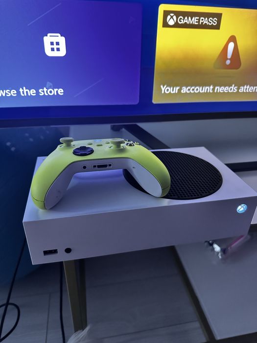Vand Xbox series S 500GB +controller + cont