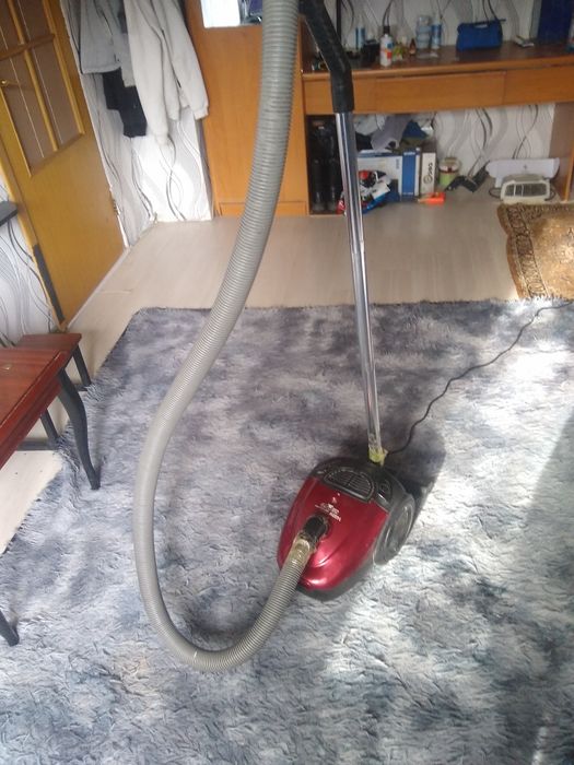 Продам пылесос бу
