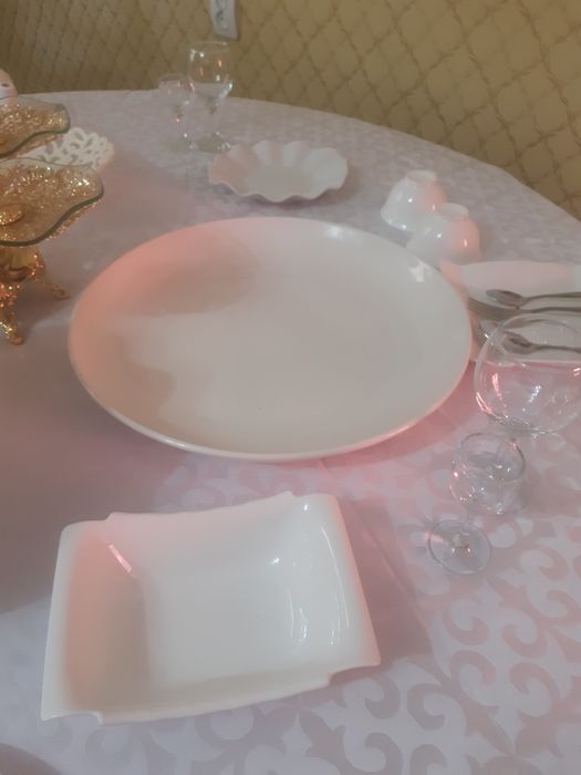 Прокат столов и стульев для мероприятии