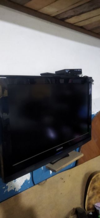 Продам телевизор Самсунг 32 d