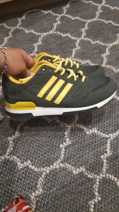 Чисто Нови Адидас ZX750