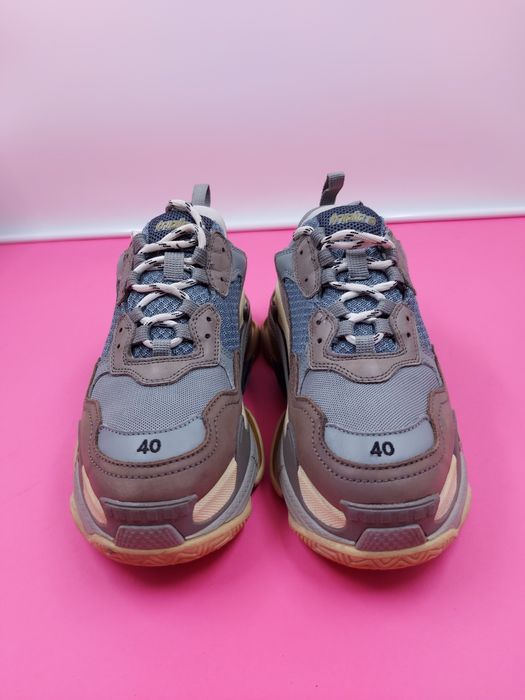 Balenciaga Triple S номер 40 Оригинални сникърси