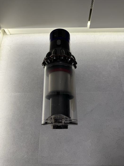 Aspirator dyson v10