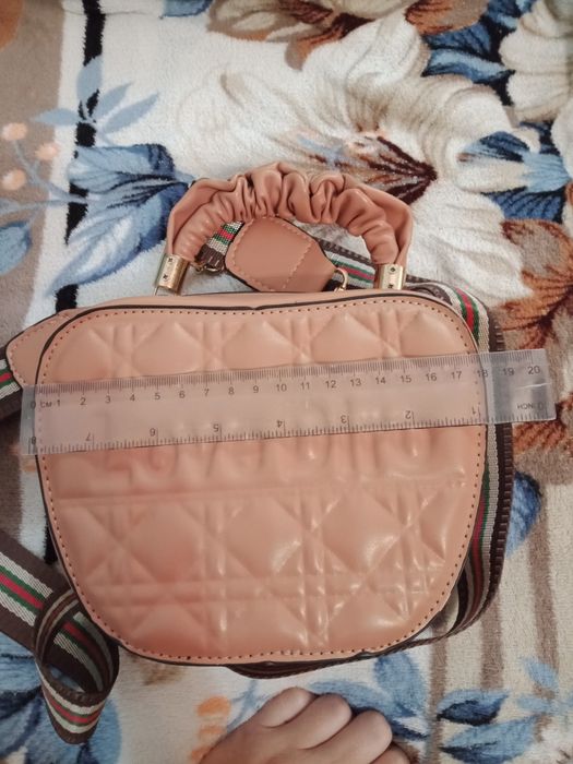 Женская маленькая сумочка