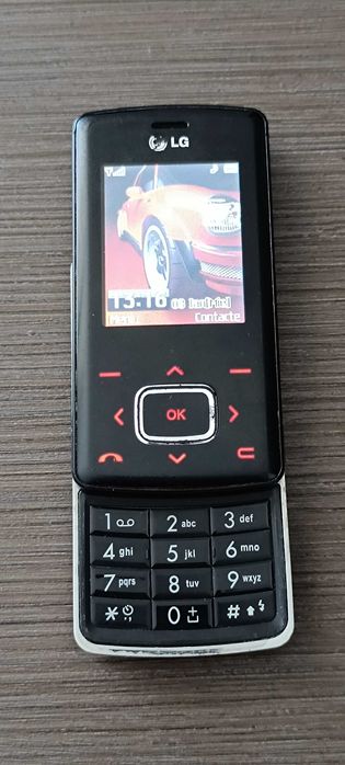 Telefoane cu butoane de colecție