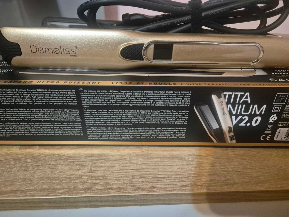 Професионална преса за коса с пара demeliss 2.0