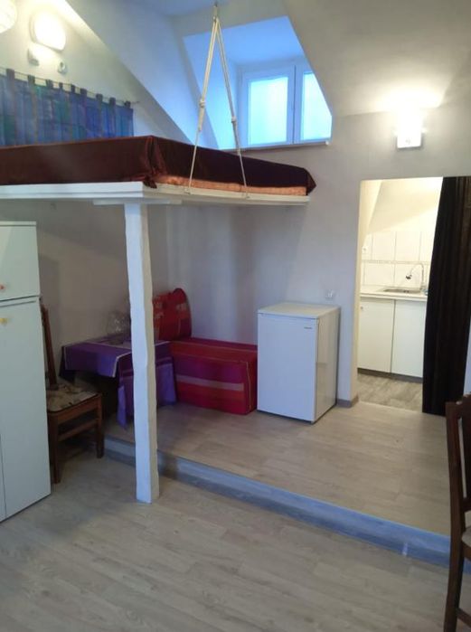 Дава се под наем Едностаен апартамент в София, Оборище - 20 кв.м за 350 € - Снимка #1