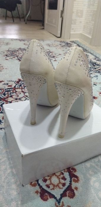 Женская красивая туфли