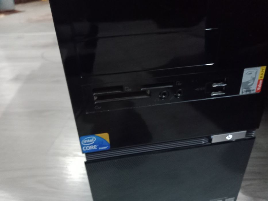 Vând  PC unitate tastatura și mouse