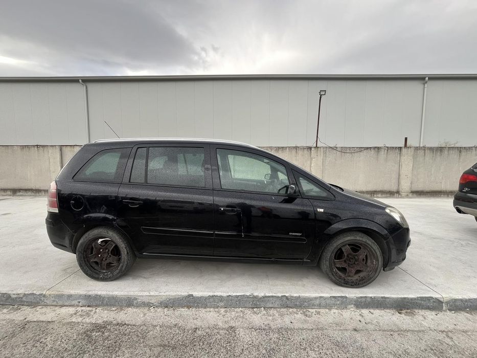 Opel Zafira B 1.8 16V 2008 НА ЧАСТИ!