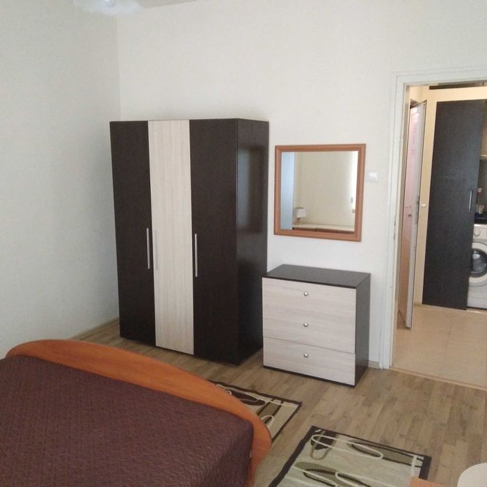 Дава се под наем Тристаен апартамент в Пловдив, Център - 120 кв.м за 510 € - Снимка #12