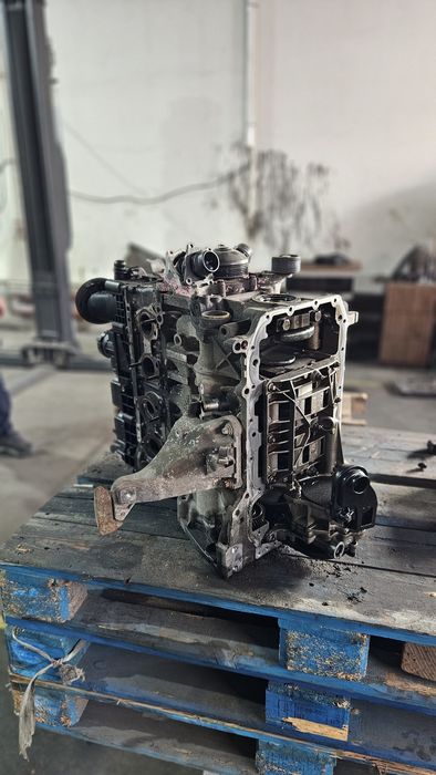 Motor bmw n47d20c blocat
