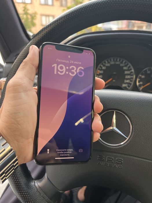 Продается Iphone Xs 64gb