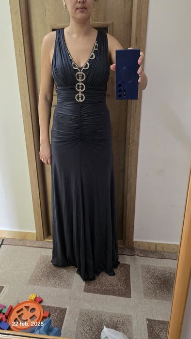 Vand rochita eleganta , pt ocazii