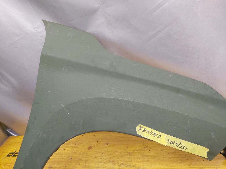 Калник Mitsubishi Fender 2019/22г