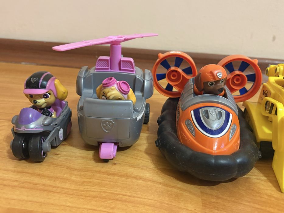 Кула Пес Патрул + фигурки и превозни средства