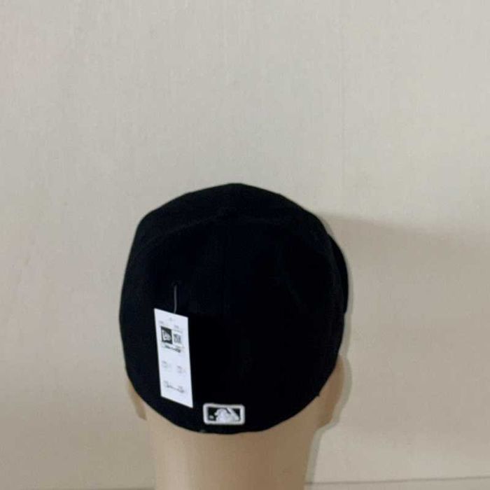 NY Yankeese MLB шапка с права козирка shapka s prava kozirka