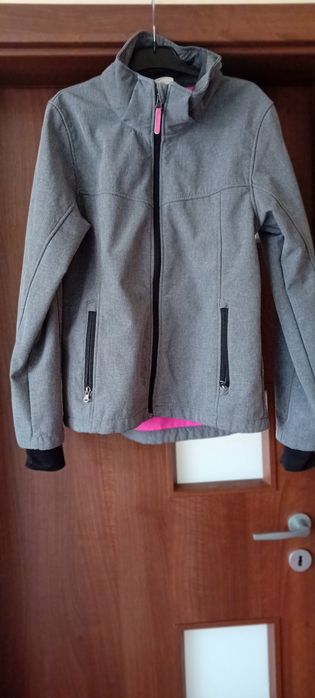 Geaca sport pentru fete