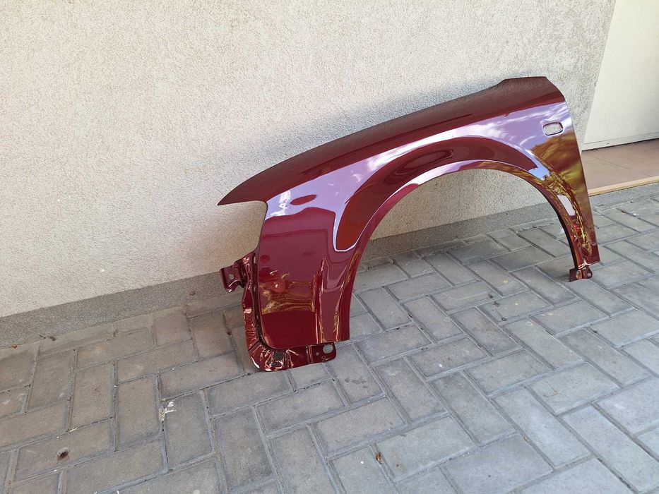Aripa Fata Stanga Audi A4 B6 An 2000-2004 Vopsita Rosu