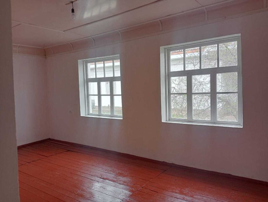 Uy sotiladi. Дом продаётся