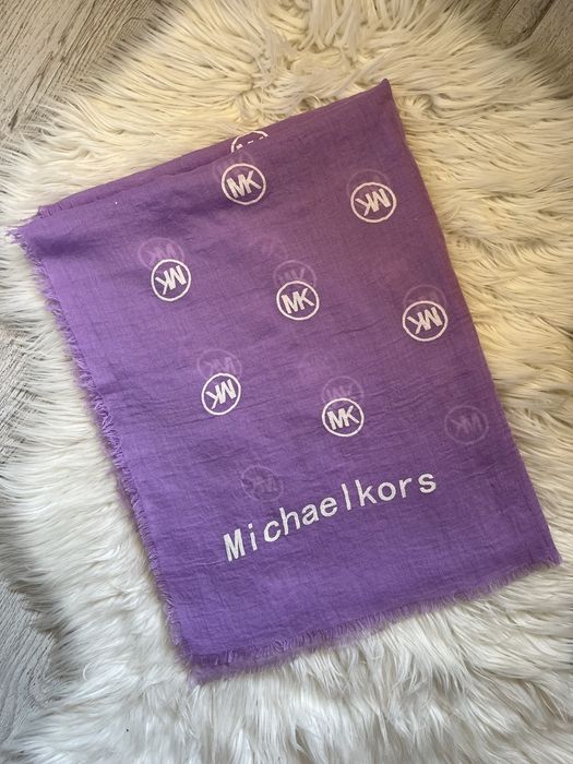 Лeтен шал michael kors