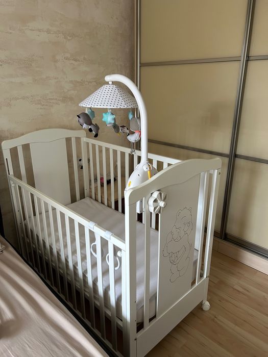 Кошара Буцко Bucko Lux - масивна букова дървесина с МДФ