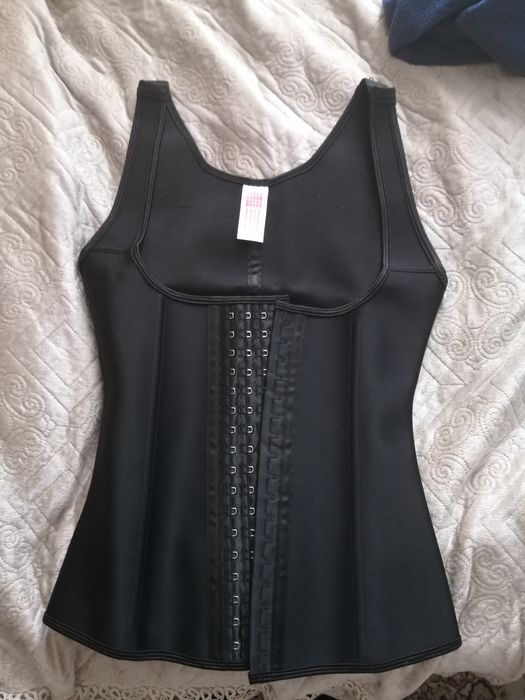 Продам корсет майку
