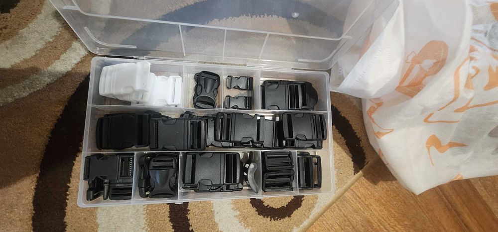 набор для рукоделия, бижутерии и аксессуаров.