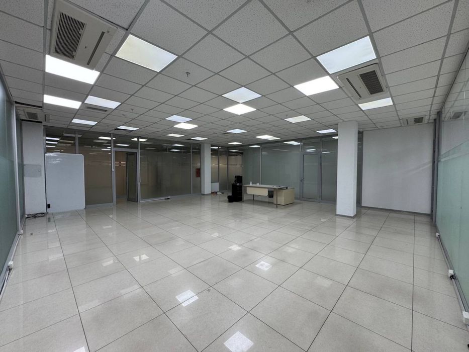 Аренда офис в Центре 24/7 Сквер Вестминистр метро Амир Темур