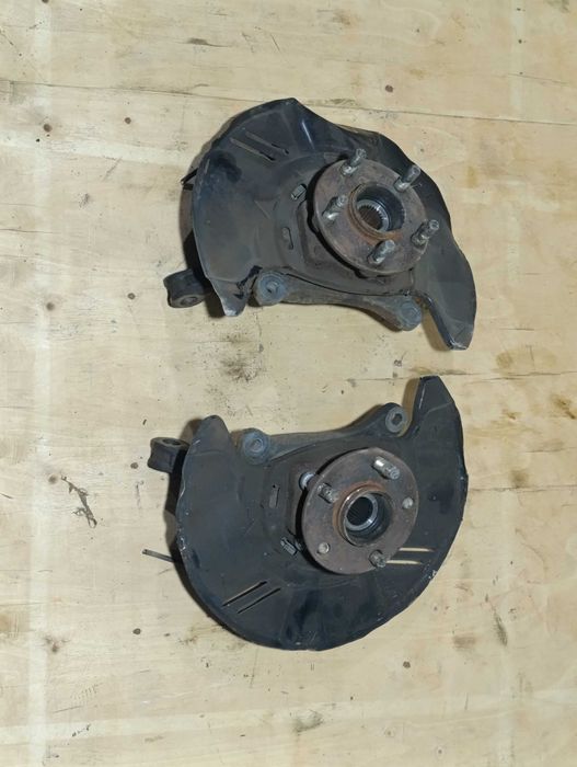 Цапфа ступица передняя Subaru Legacy Outback BL BP 03-09г левая правая